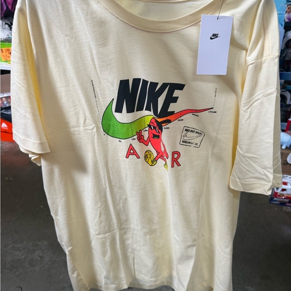 Nike Air Cream T-Shirt with Graphic Print - Picture 1 of 1